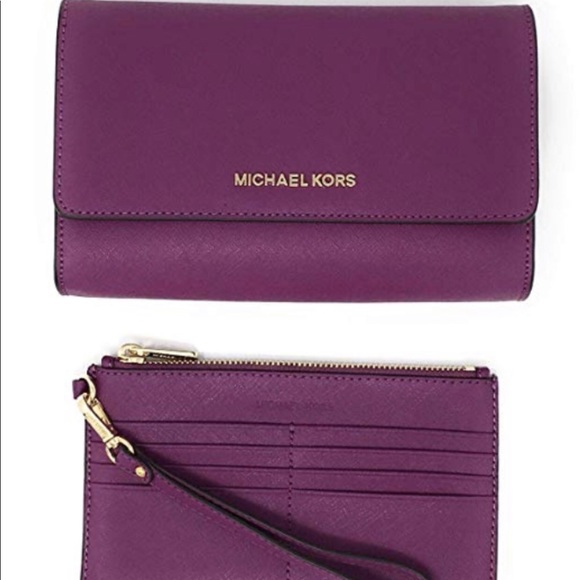 ‼️SALE‼️ Michael Kors  3 In 1 Wristlet Crossbody - Picture 4 of 7